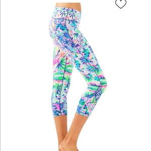 NWT LILLY PULITZER leggings w/ pockets!